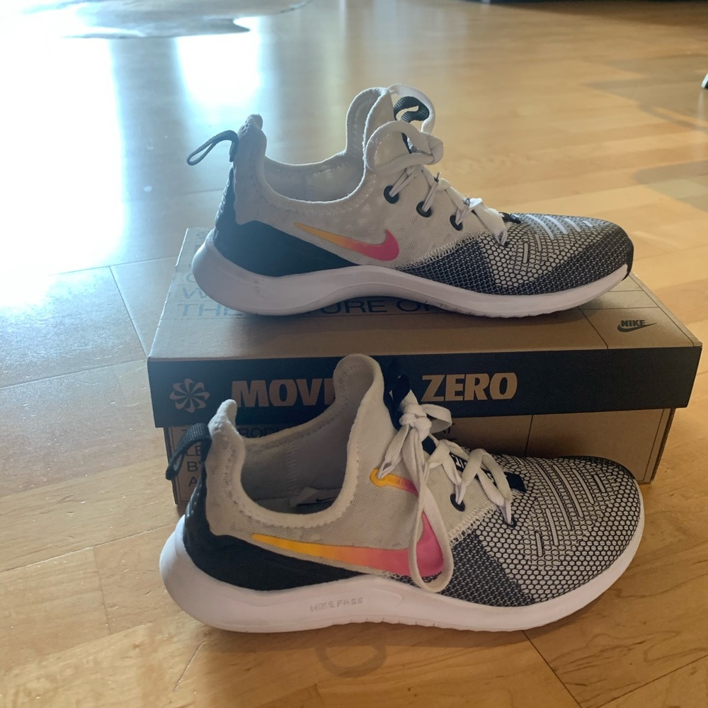 6 Women’s Nike Free Run TR